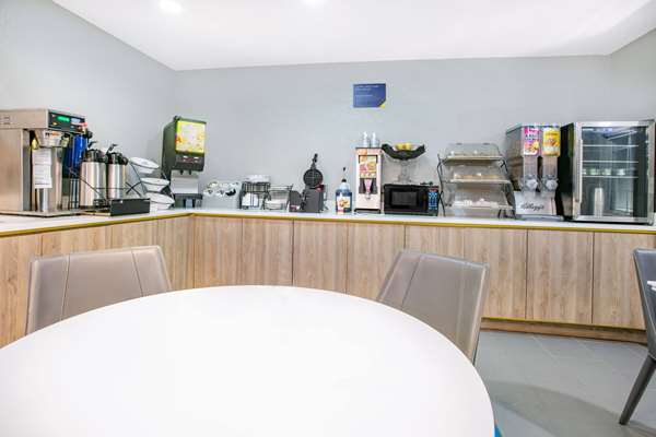  - Microtel Inn by Wyndham Tamarack Beckley - I-64 & I-77, Exit 44