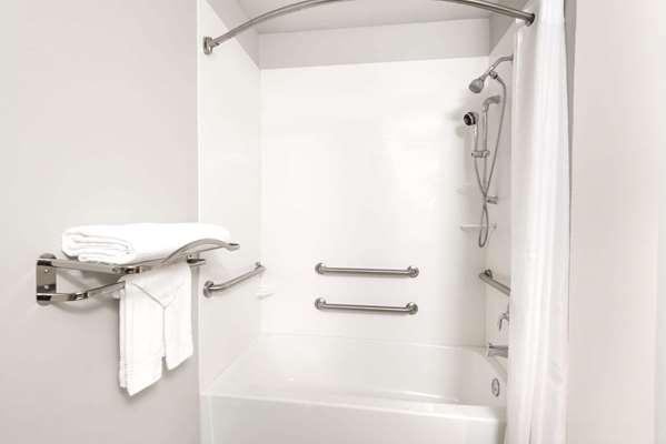  - Microtel Inn by Wyndham Victor