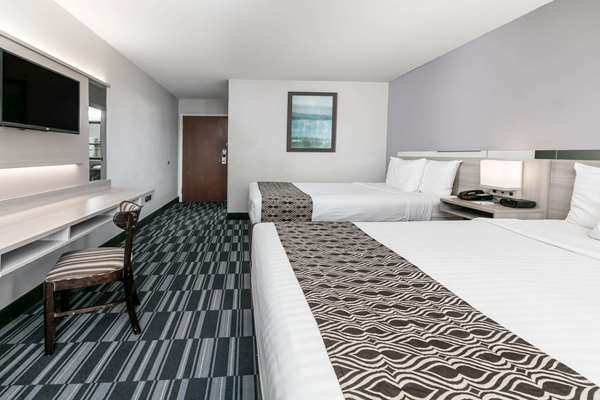  - Microtel Inn & Suites by Wyndham Lafayette - I-10, Exit 100