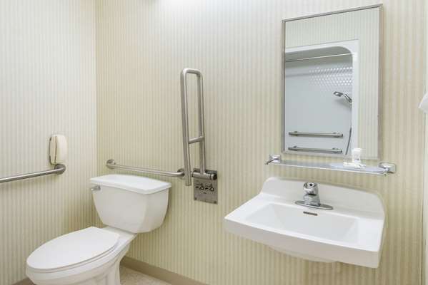  - Microtel Inn & Suites by Wyndham Bethel - I-84, Exit 8