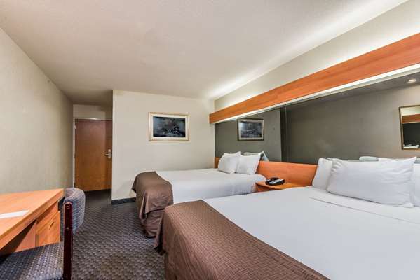  - Microtel Inn & Suites by Wyndham Bethel - I-84, Exit 8
