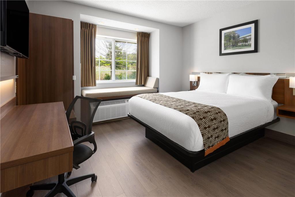 MICROTEL INN BY WYNDHAM ALBANY AIRP-guestroom-Guest Room,On-Site.jpg