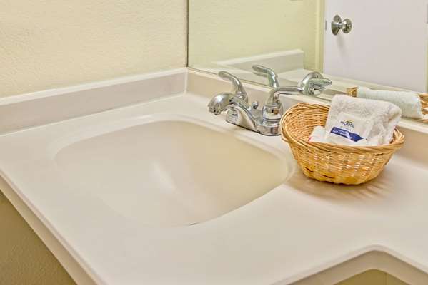 - Microtel Inn by Wyndham Cordova - I-40, Exit 16