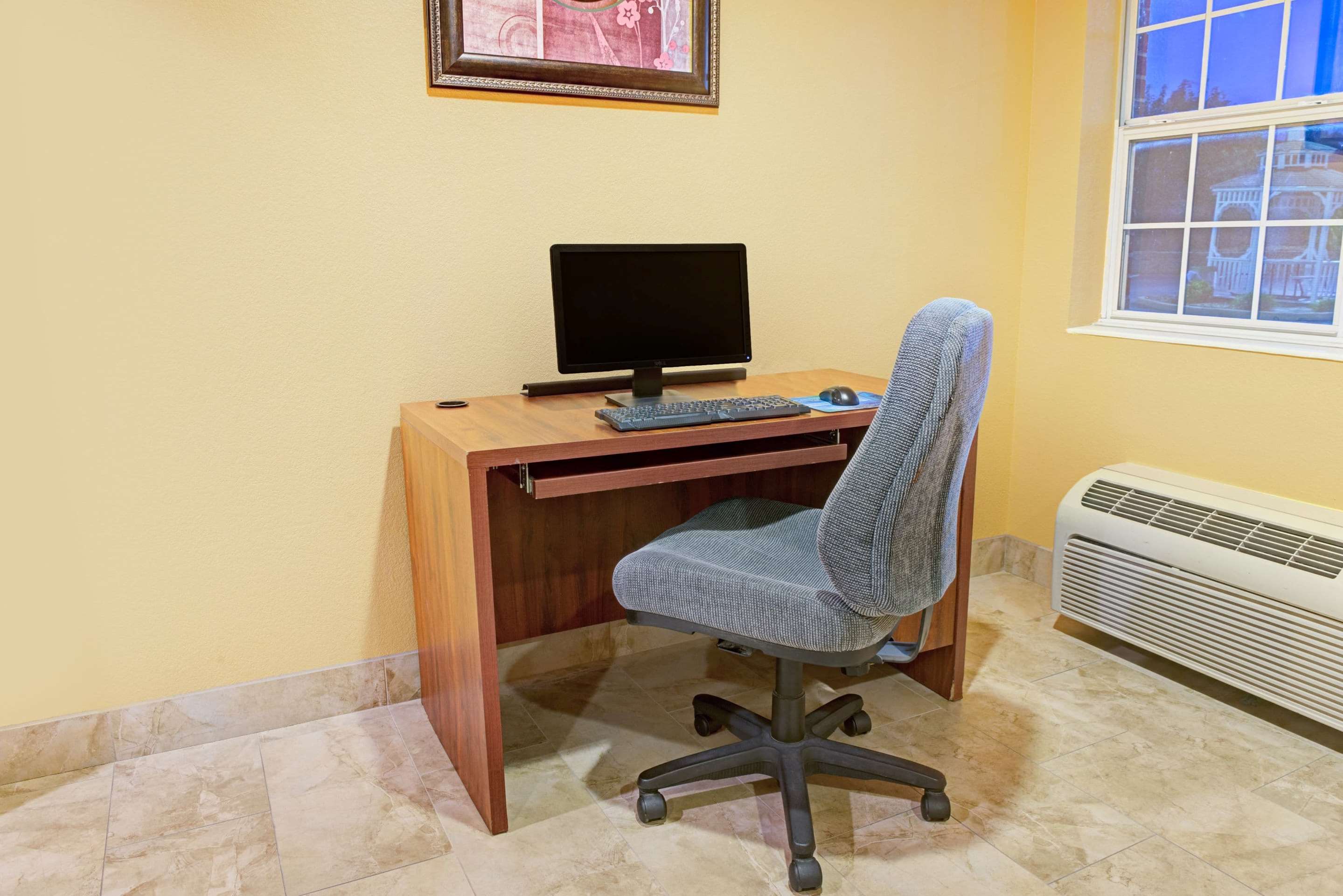 Business Center | Microtel Inn and Suites by Wyndham - Cordova