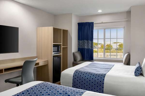  - Microtel Inn & Suites by Wyndham Lincoln