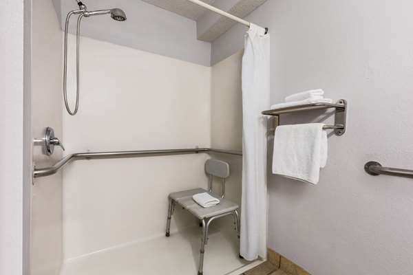  - Microtel Inn & Suites by Wyndham Lincoln