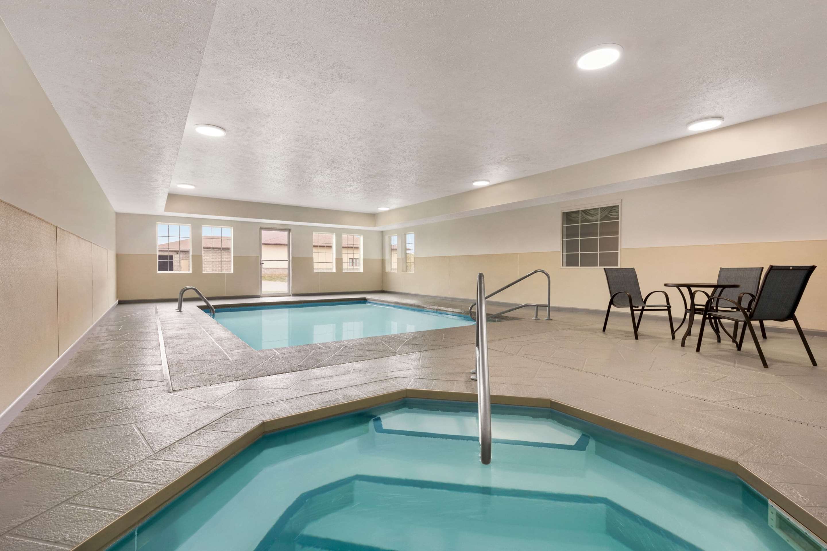 Pool | Microtel Inn & Suites Lincoln