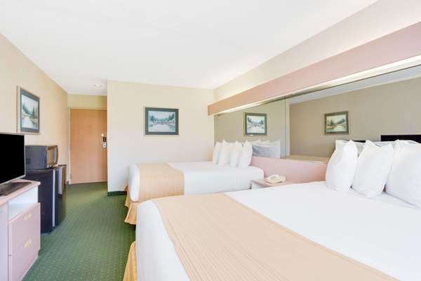  - Microtel Inn by Wyndham Greensboro - I-40, Exit 214