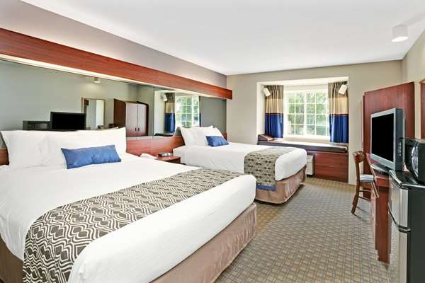  - Microtel Inn & Suites by Wyndham Roseville - I-94, Exit 232