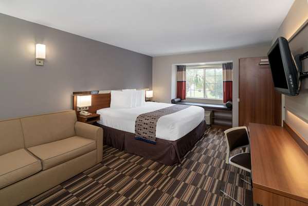 Suite - Microtel Inn & Suites by Wyndham Pooler - I-95, Exit 102