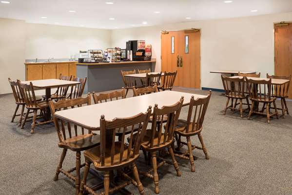  - Microtel Inn & Suites by Wyndham Ste Genevieve