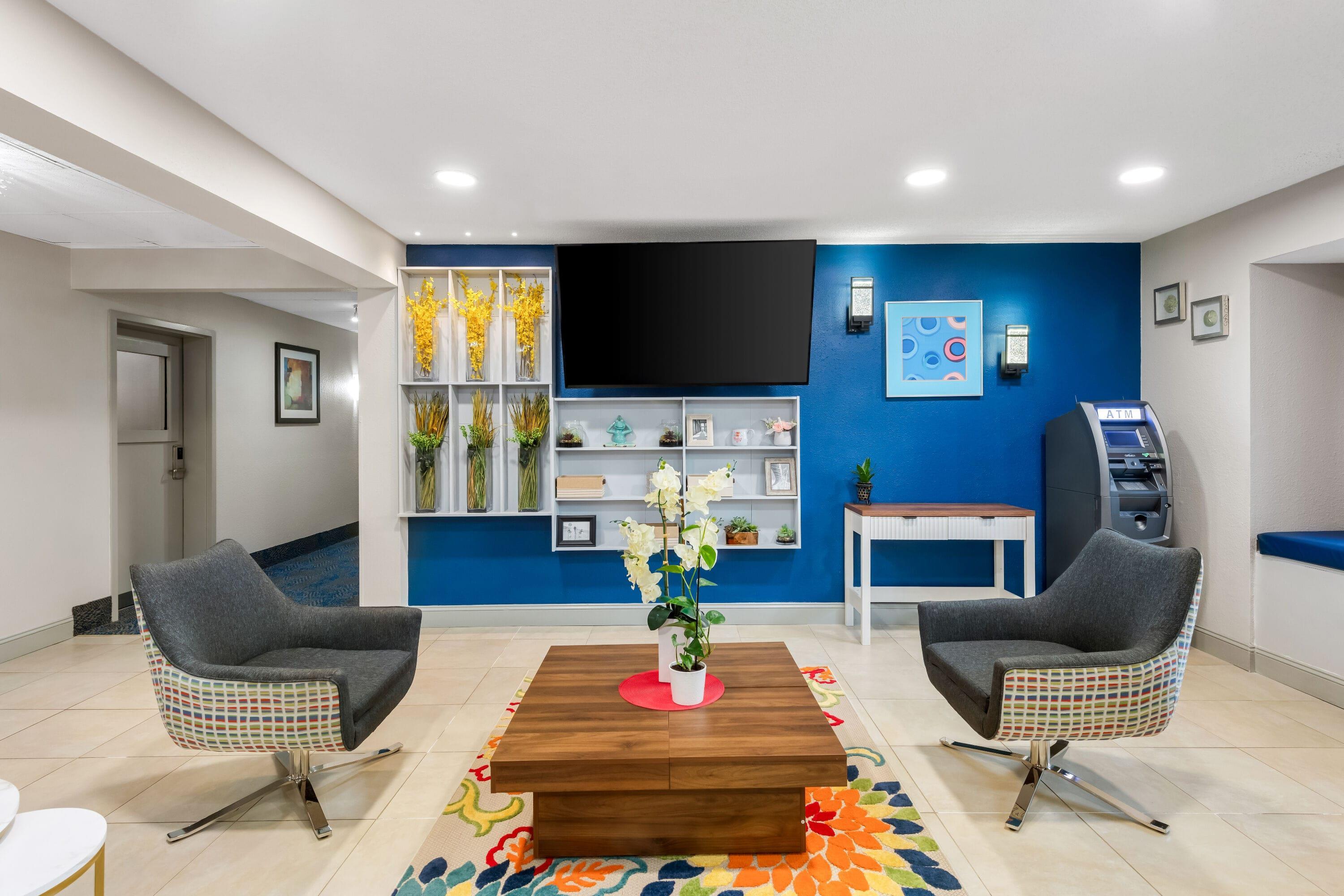 Lobby | Microtel Inn & Suites by Wyndham Greenville / Woodruff Rd