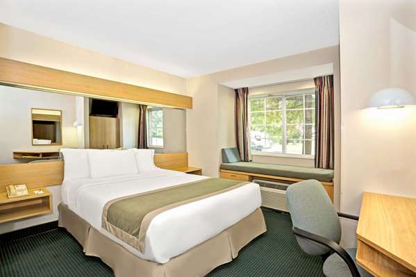  - Microtel Inn by Wyndham Raleigh Durham Airport Morrisville - I-40, Exit 284