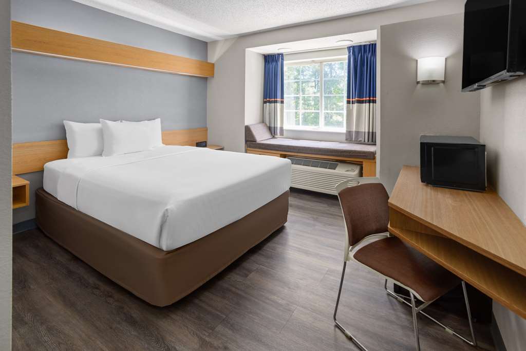 MICROTEL INN & SUITES BY WYNDHAM RA-guestroom-Guest Room,On-Site.jpg