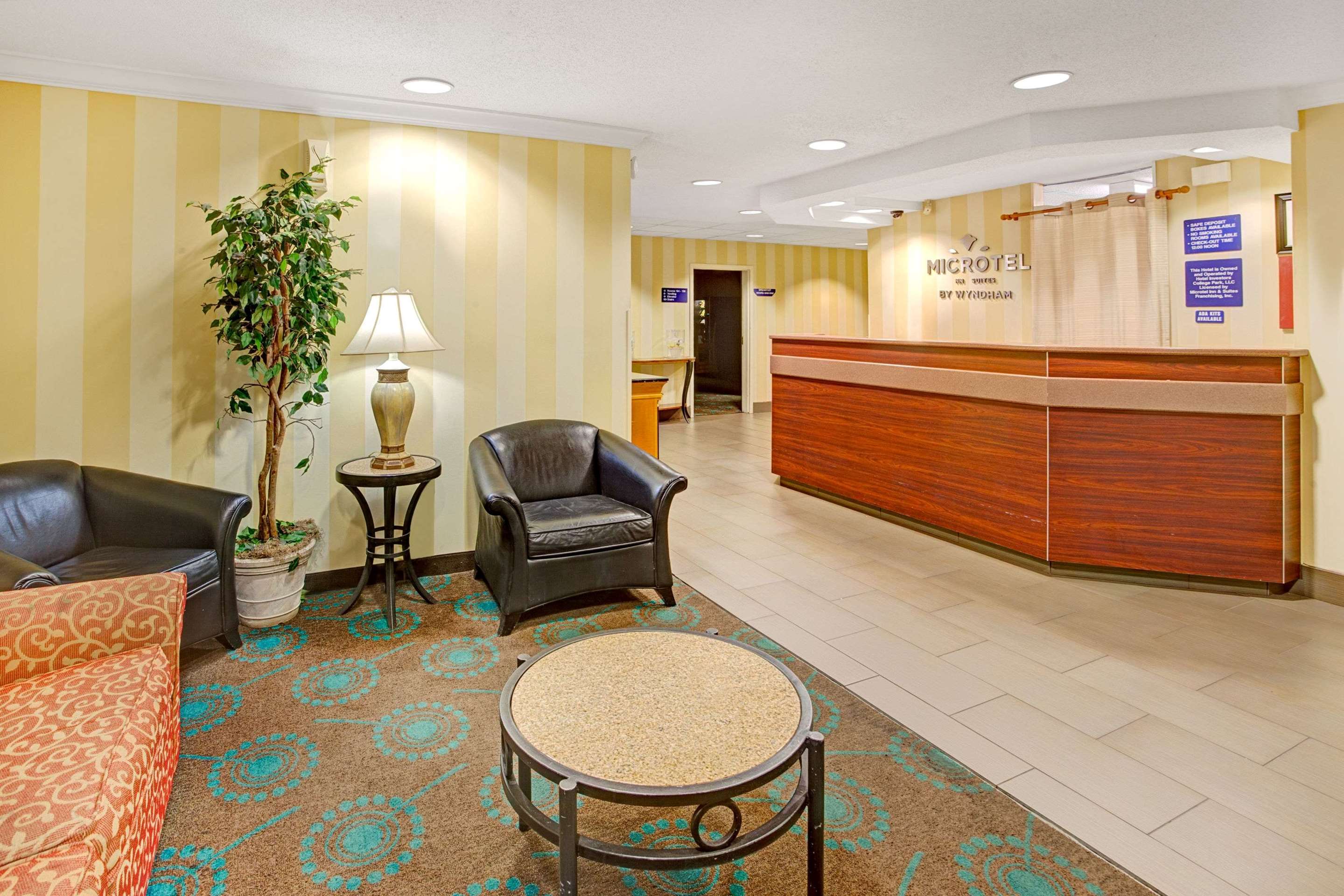 Front Desk | Microtel Inn by Wyndham Atlanta Airport