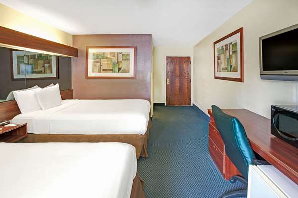  - Microtel Inn by Wyndham College Park - I-85, Exit 71