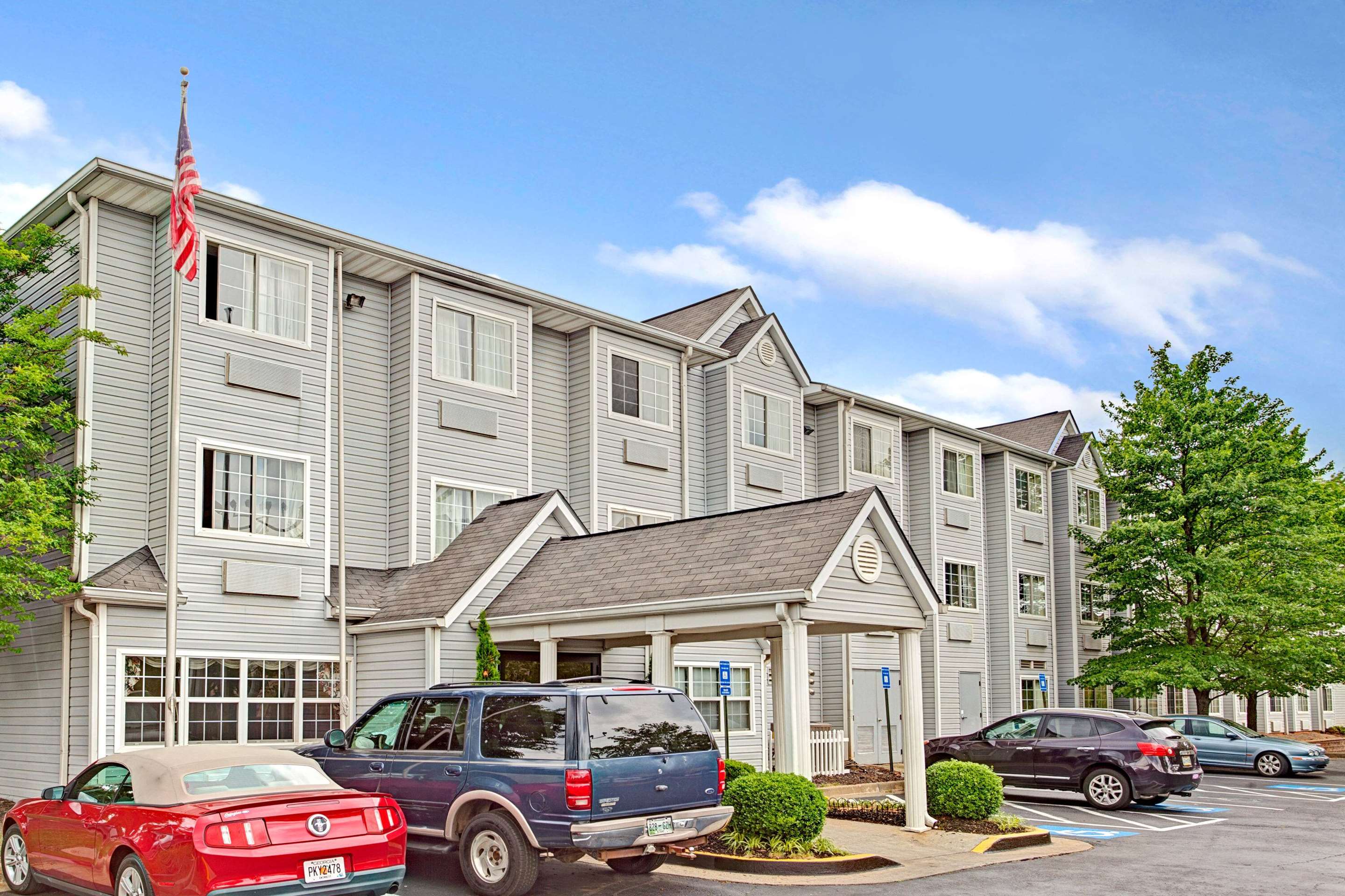 Exterior | Microtel Inn by Wyndham Atlanta Airport