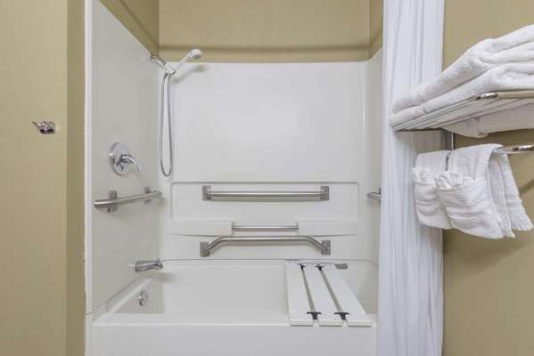  - Microtel Inn & Suites by Wyndham West Chester