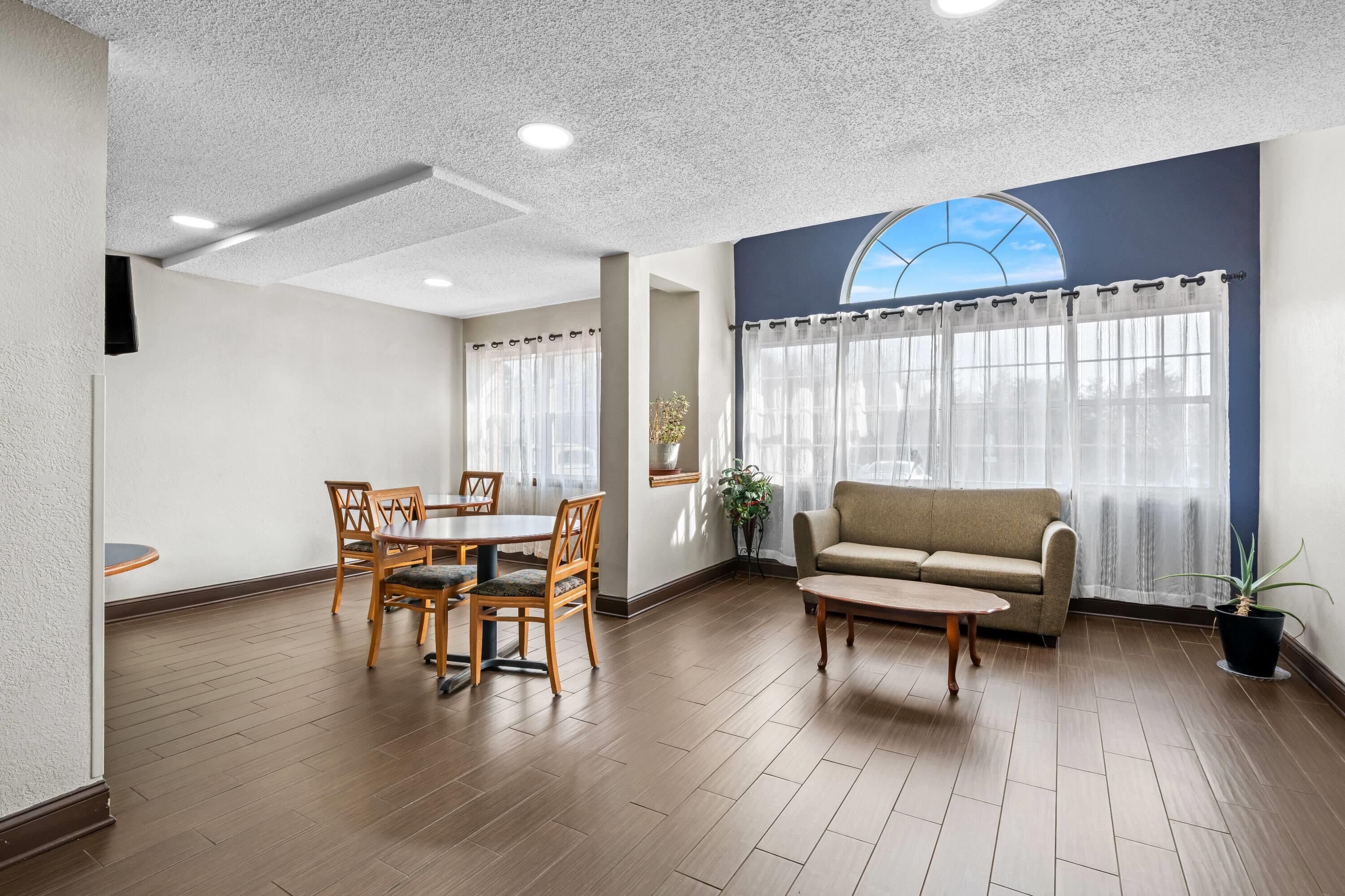 Lobby | Microtel Inn & Suites by Wyndham Statesville