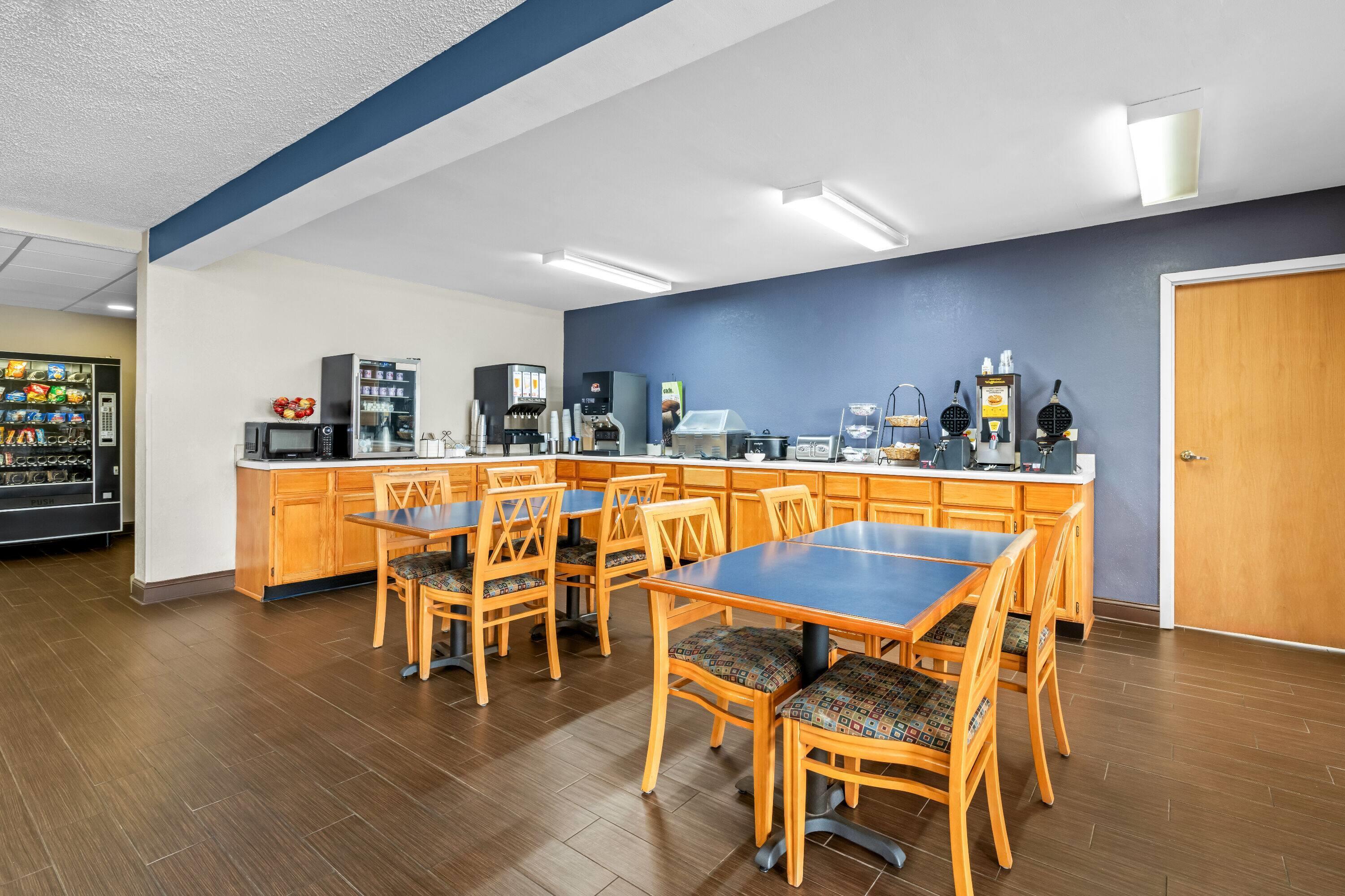 Breakfast Area | Microtel Inn & Suites by Wyndham Statesville