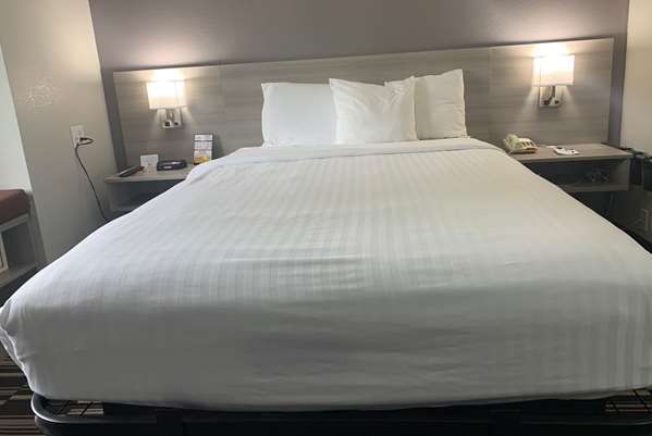  - Microtel Inn by Wyndham Airport Charlotte - I-85, Exit 33