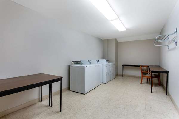  - Microtel Inn & Suites by Wyndham Airport Philadelphia - I-95, Exit 10 & 12B