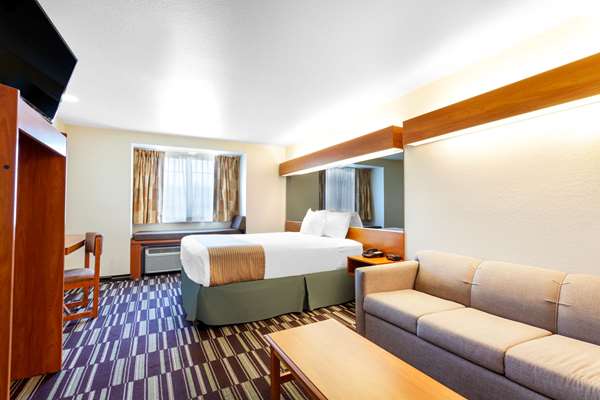 Suite - Microtel Inn & Suites by Wyndham Gulf Shores
