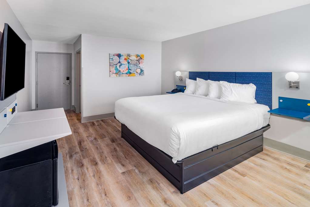 Microtel Inn by Wyndham Athens - Tap to explore photos