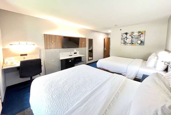  - Microtel Inn by Wyndham Janesville - I-39 & I-90, Exit 171B