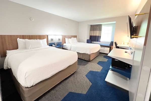  - Microtel Inn by Wyndham Janesville - I-39 & I-90, Exit 171B