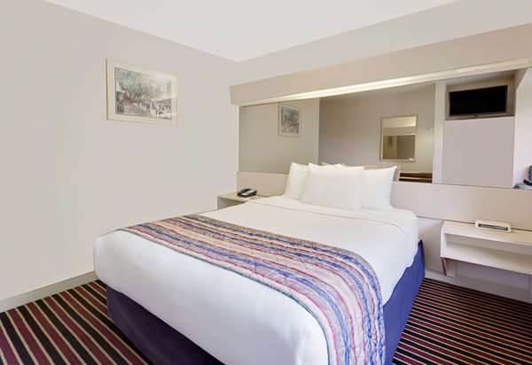  - Microtel Inn by Wyndham Madison - I-39, I-90 & I-94, Exit 135