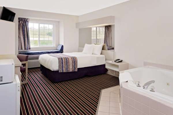  - Microtel Inn by Wyndham Madison - I-39, I-90 & I-94, Exit 135