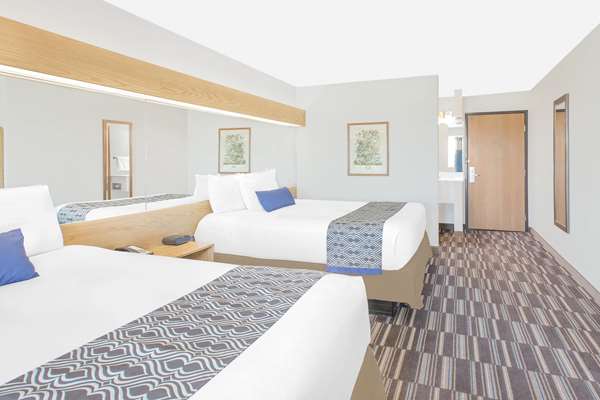 Suite - Microtel Inn & Suites by Wyndham Ames - I-35, Exit 111