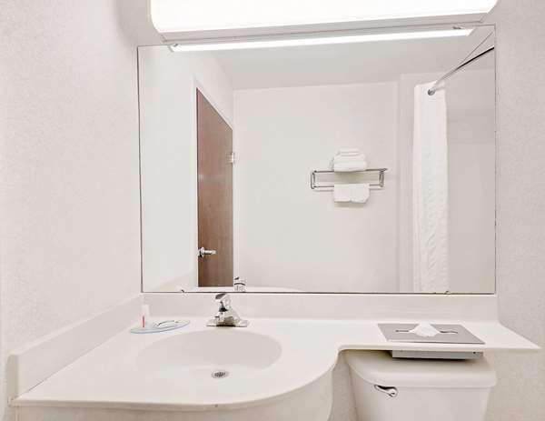  - Microtel Inn & Suites by Wyndham Hagerstown - I-81, Exit 9