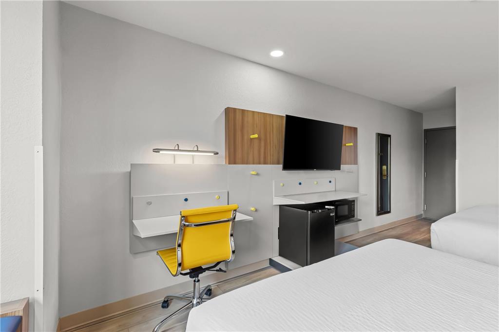 MICROTEL INN & SUITES BY WYNDHAM NO-guestroom-Guest Room,On-Site,Double Room.jpg