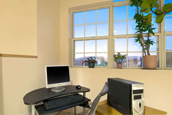 Conference Area - Microtel Inn & Suites by Wyndham Albuquerque - I-40, Exit 153