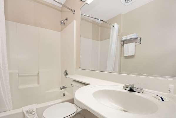  - Microtel Inn & Suites by Wyndham Albuquerque - I-40, Exit 153