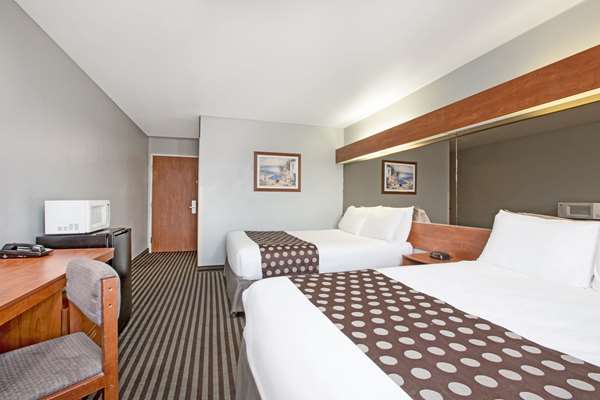  - Microtel Inn & Suites by Wyndham Garland - I-635, Exit 11B
