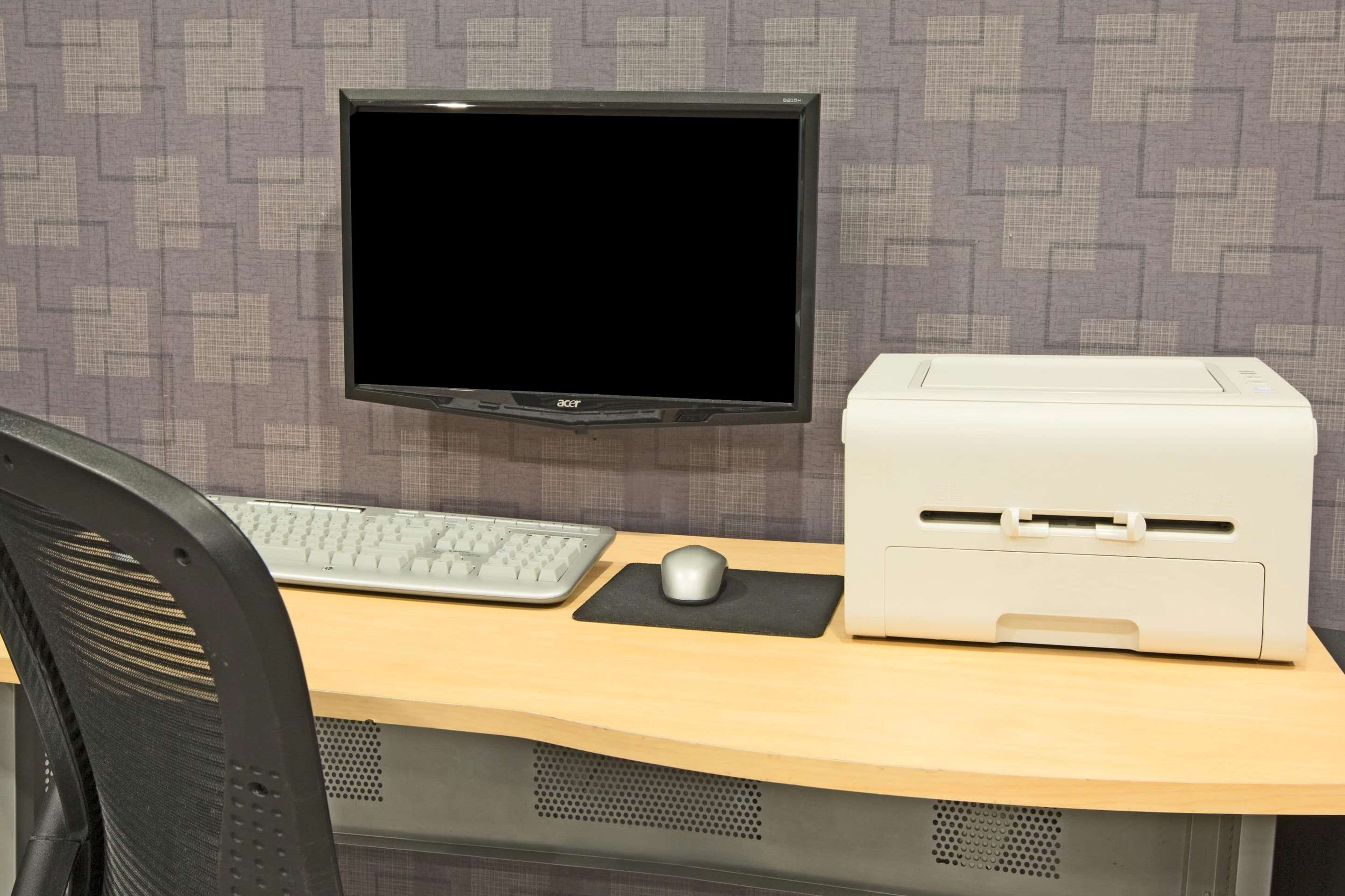 Business Center | Microtel Inn & Suites by Wyndham Garland/Dallas