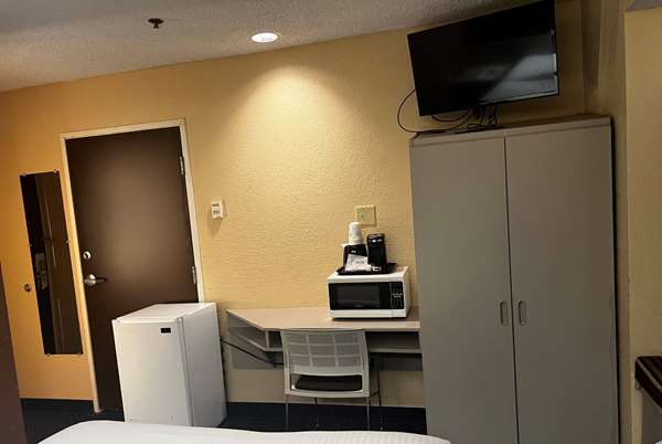  - Microtel Inn & Suites by Wyndham Clear Lake Houston