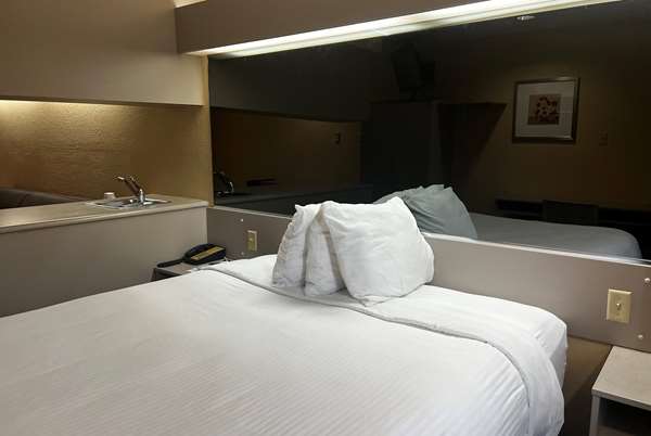  - Microtel Inn & Suites by Wyndham Clear Lake Houston