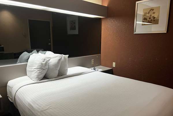  - Microtel Inn & Suites by Wyndham Clear Lake Houston