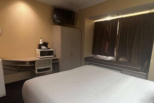 - Microtel Inn & Suites by Wyndham Clear Lake Houston