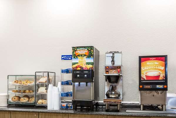  - Microtel Inn & Suites by Wyndham Airport Kansas City - I-29, Exit 13