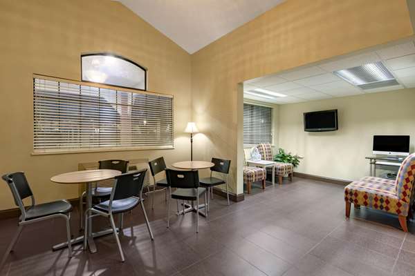  - Microtel Inn & Suites by Wyndham Arlington - I-20, Exit 449