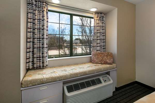  - Microtel Inn & Suites by Wyndham Arlington - I-20, Exit 449