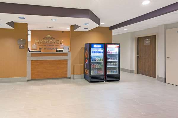  - Microtel Inn by Wyndham Airport Denver