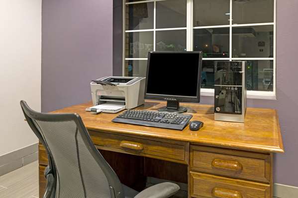 Conference Area - Microtel Inn by Wyndham Airport Denver