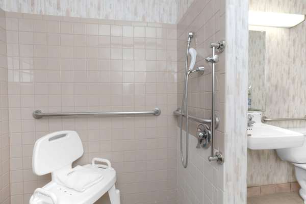  - Microtel Inn by Wyndham Gallup - I-40, Exit 16