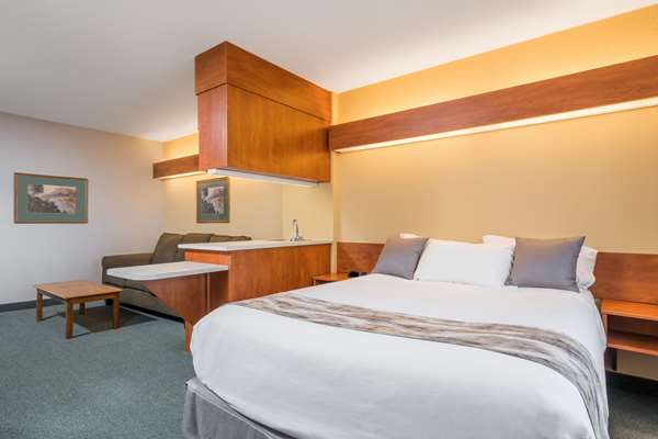  - Microtel Inn & Suites by Wyndham New Ulm